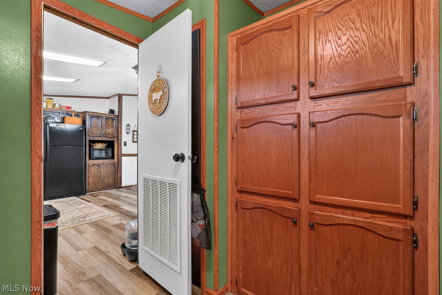 2672 Lake Breeze Drive Madison OH 44057