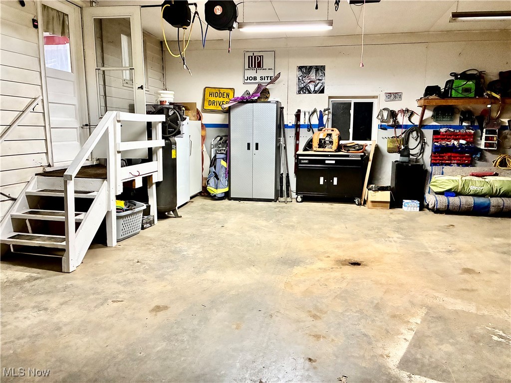 275 Walnut Washingtonville OH 44490