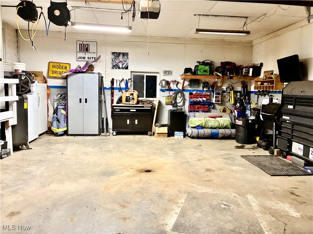 275 Walnut Washingtonville OH 44490