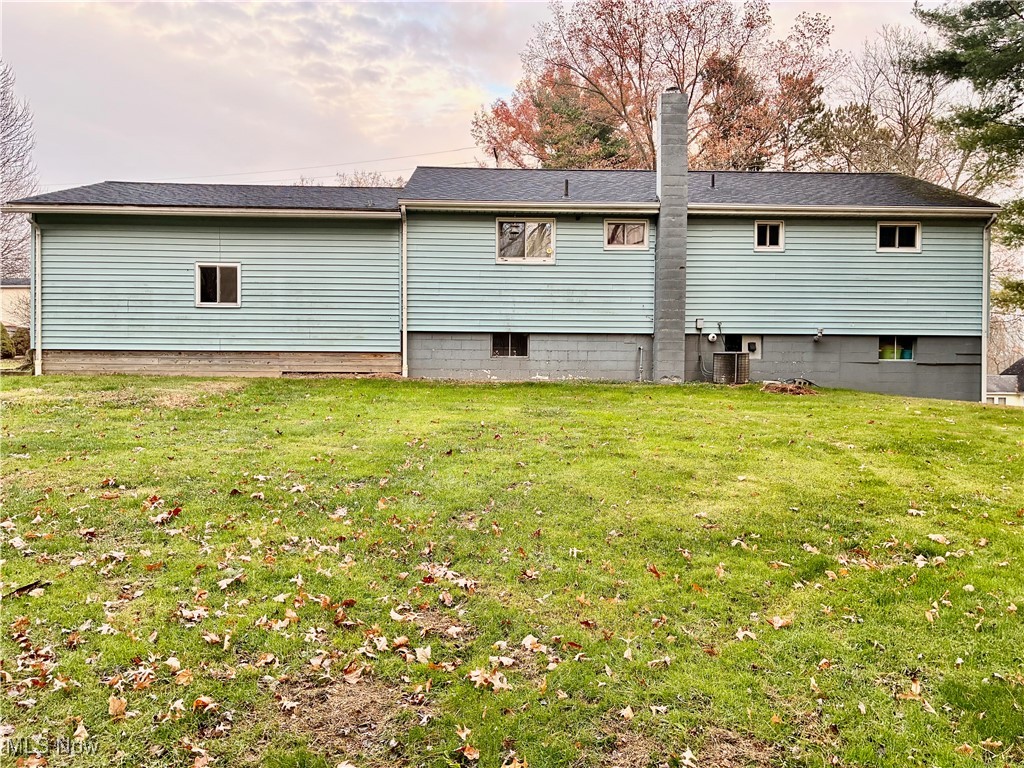 275 Walnut Washingtonville OH 44490