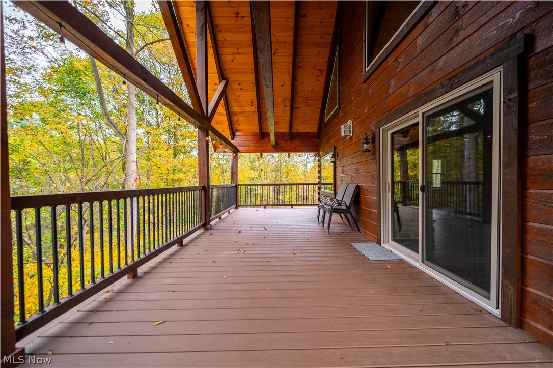5643 Schilling NW Road New Philadelphia OH 44663