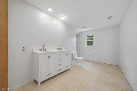 9505 Nita Lane Streetsboro OH 44241