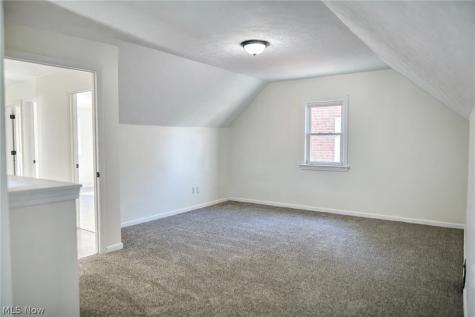22080 Maydale Avenue Euclid OH 44123