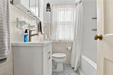 5213 Wellington Avenue Parma OH 44134