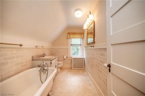 3311 Logan Way Youngstown OH 44505