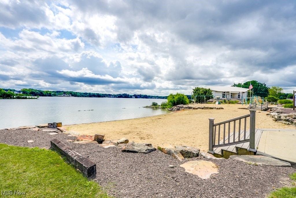 10269 Smugglers Cove Aurora OH 44202