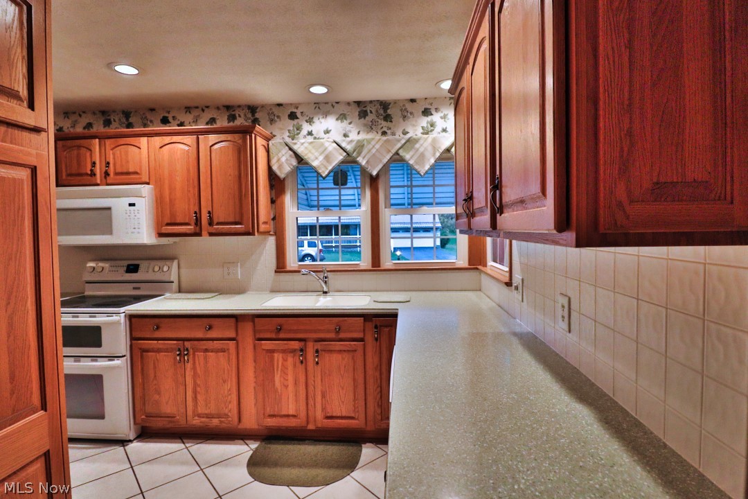 1890 Adams Street Coshocton OH 43812