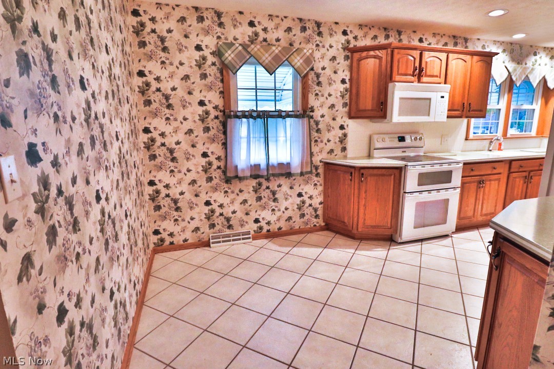1890 Adams Street Coshocton OH 43812