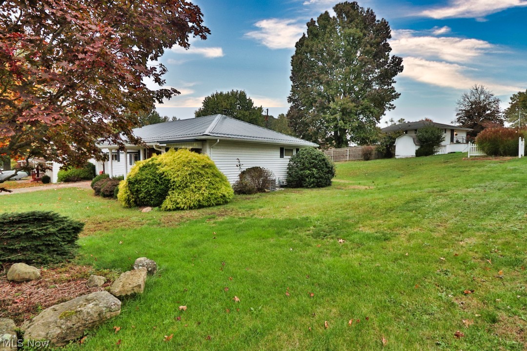 1890 Adams Street Coshocton OH 43812
