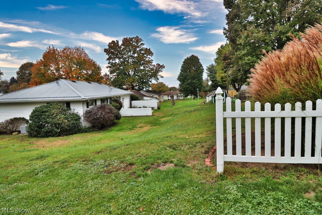 1890 Adams Street Coshocton OH 43812