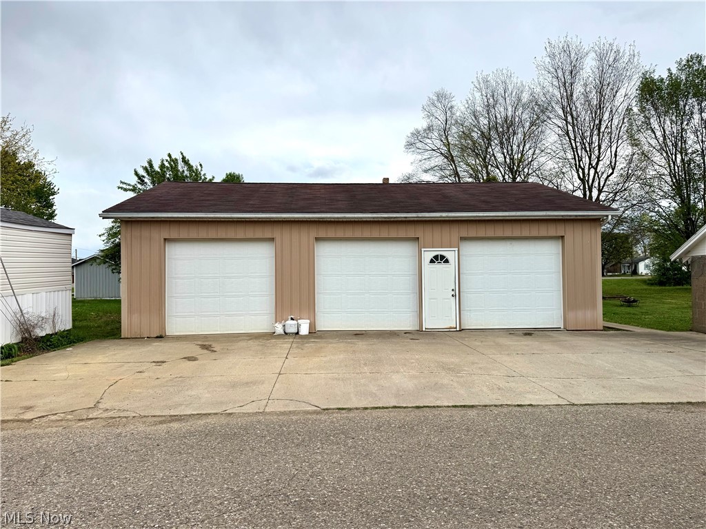 112 Fairview Street West Lafayette OH 43845