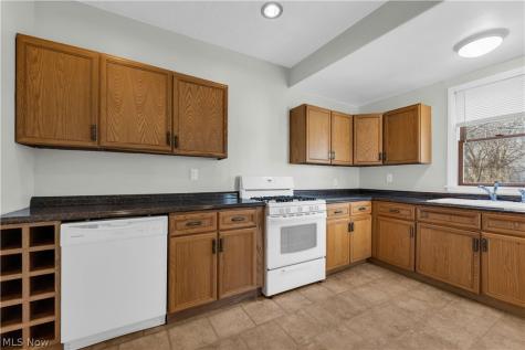 1434 Ridgewood Avenue Lakewood OH 44107