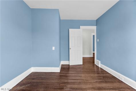 1434 Ridgewood Avenue Lakewood OH 44107
