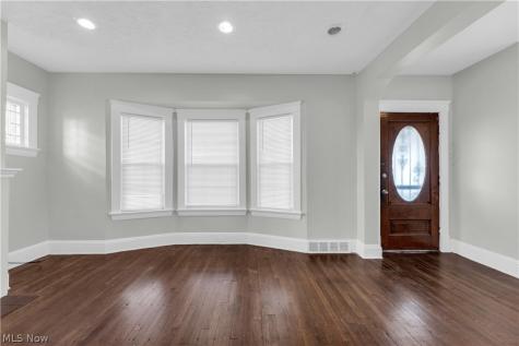 1434 Ridgewood Avenue Lakewood OH 44107
