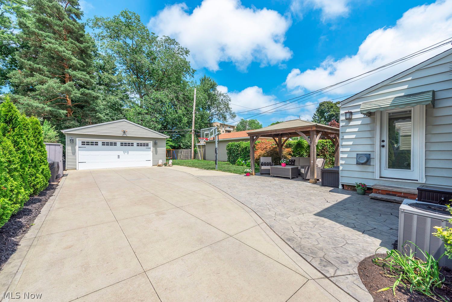 20310 Parkview Avenue Rocky River OH 44116