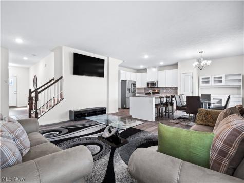 3243 Broadleaf Way Brunswick OH 44212