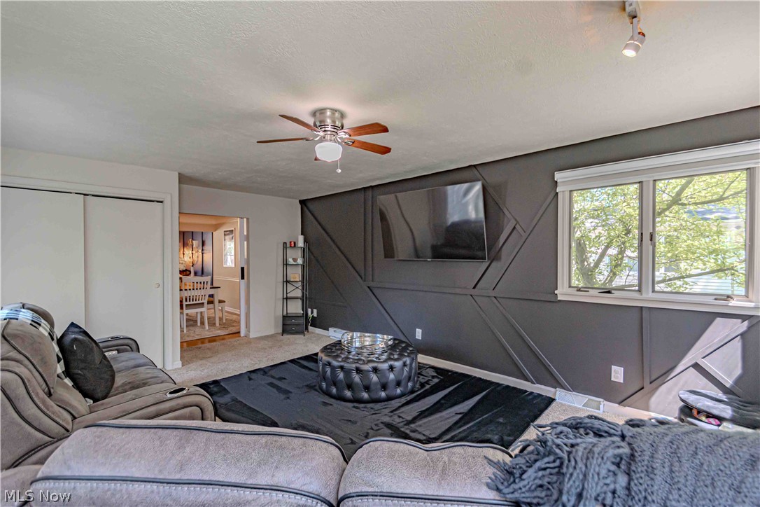 1233 Brainard Road Lyndhurst OH 44124