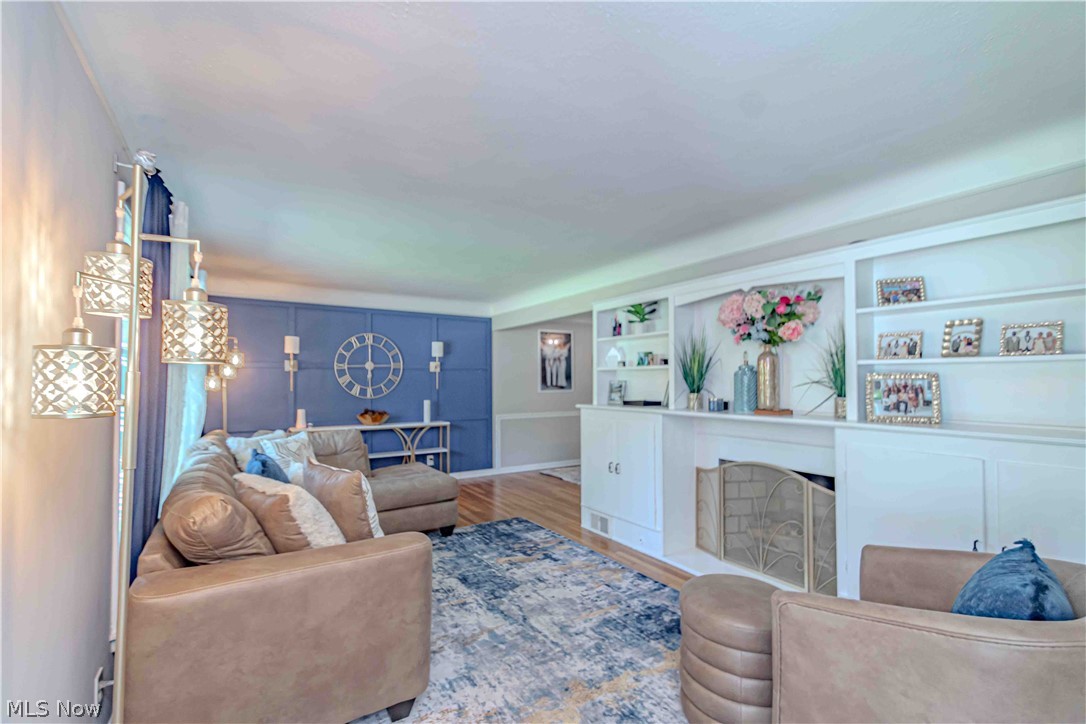 1233 Brainard Road Lyndhurst OH 44124
