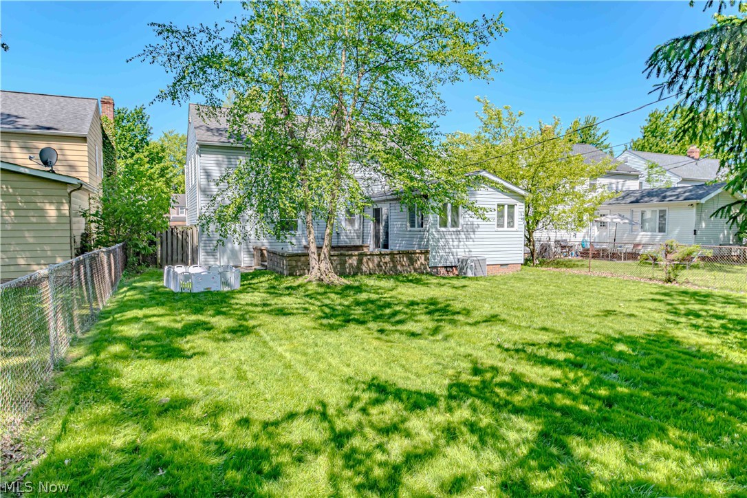 1233 Brainard Road Lyndhurst OH 44124