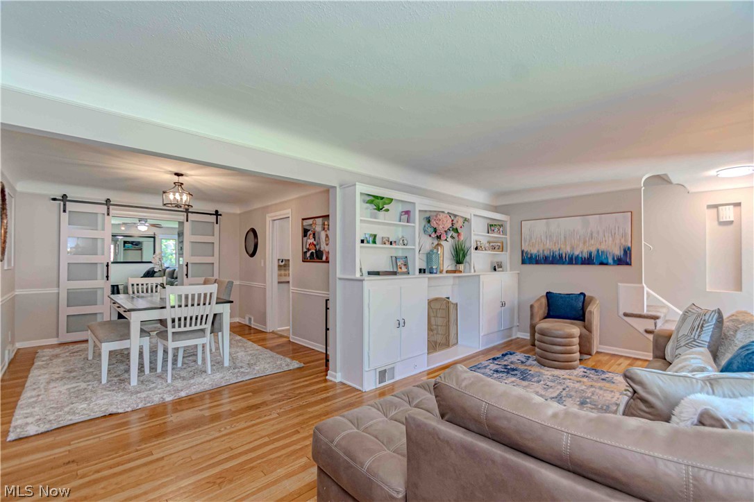 1233 Brainard Road Lyndhurst OH 44124
