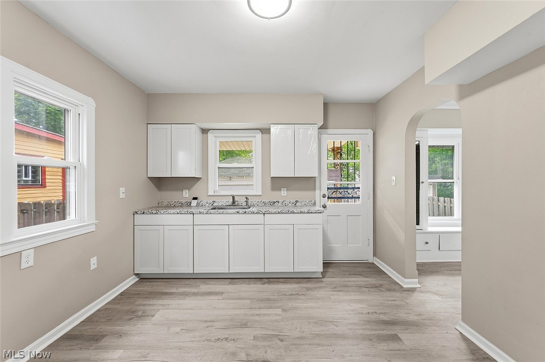 13405 Thornhurst Garfield Heights OH 44105