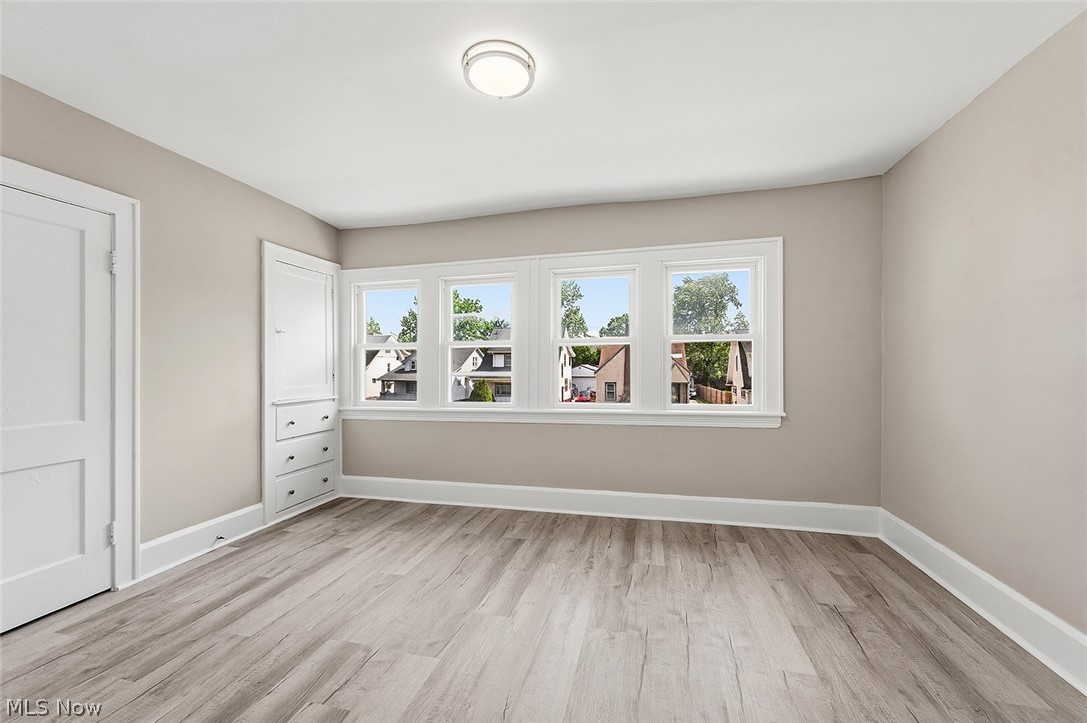 13405 Thornhurst Garfield Heights OH 44105