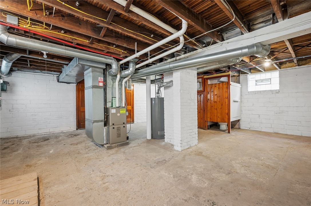 13405 Thornhurst Garfield Heights OH 44105