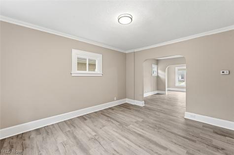 13405 Thornhurst Garfield Heights OH 44105