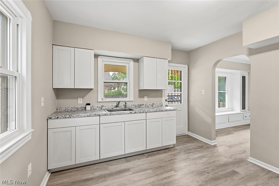 13405 Thornhurst Garfield Heights OH 44105