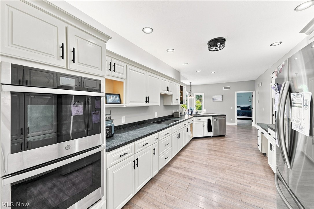 812 S Prospect Avenue Hartville OH 44632