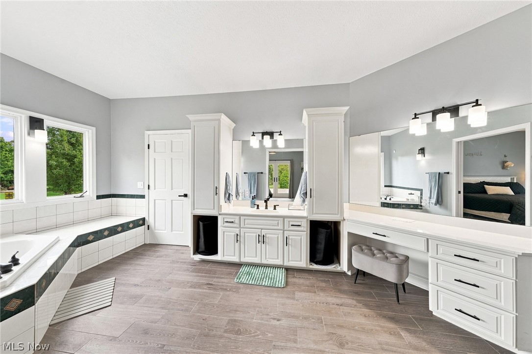 812 S Prospect Avenue Hartville OH 44632