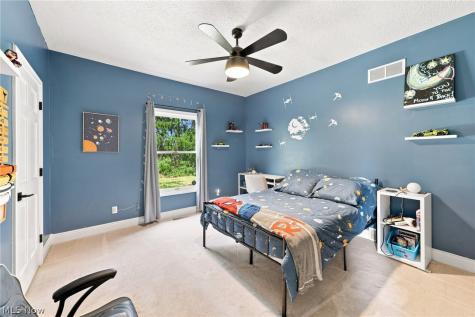 812 S Prospect Avenue Hartville OH 44632