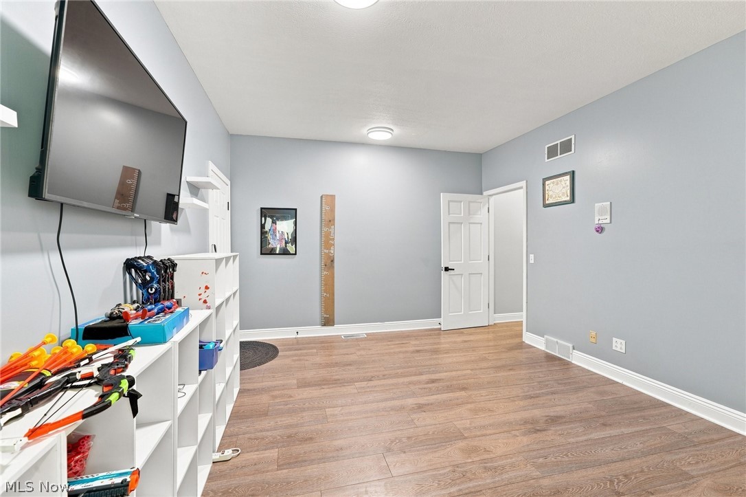 812 S Prospect Avenue Hartville OH 44632
