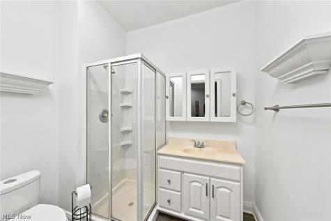 812 S Prospect Avenue Hartville OH 44632