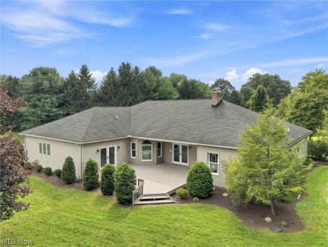 812 S Prospect Avenue Hartville OH 44632