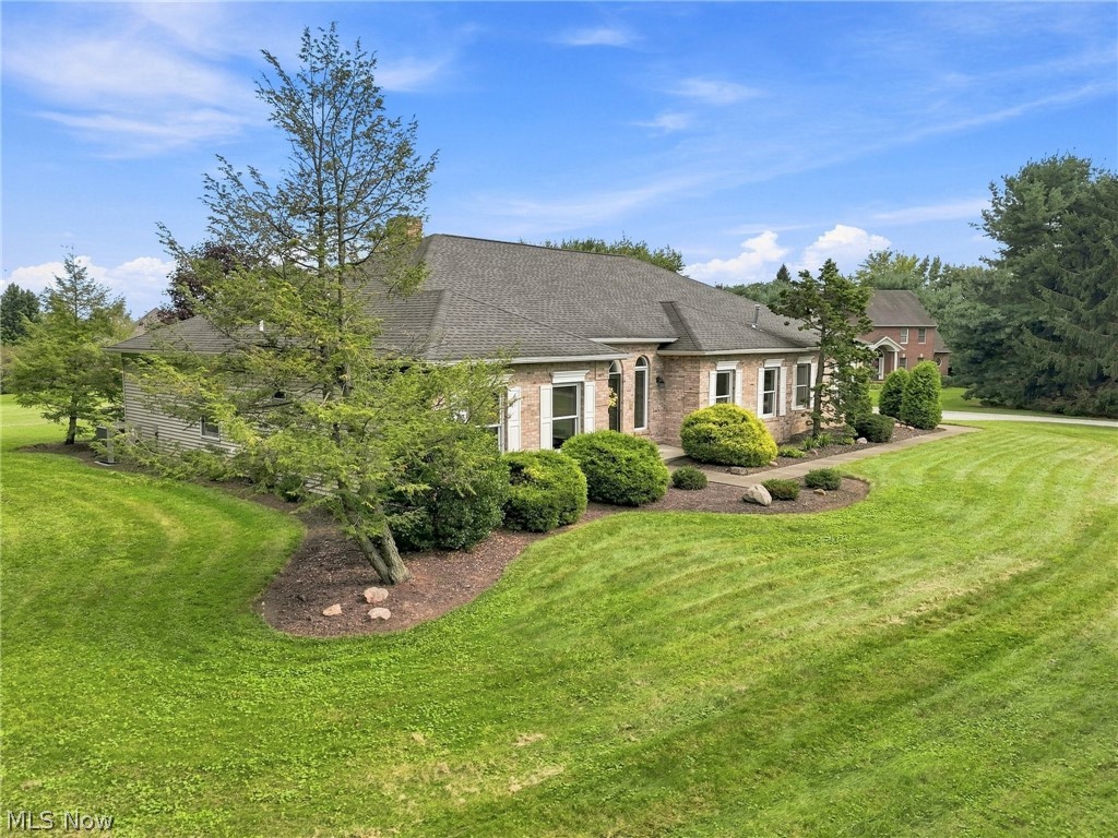 812 S Prospect Avenue Hartville OH 44632