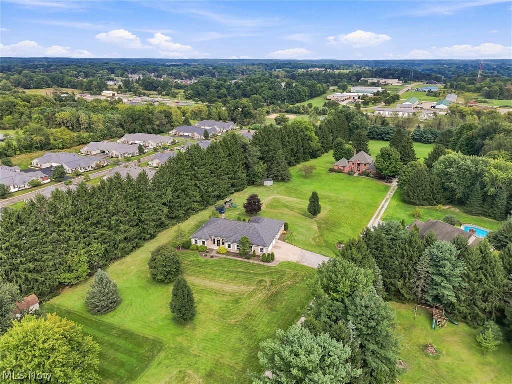 812 S Prospect Avenue Hartville OH 44632