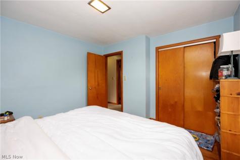 2106 Friar Tuck Circle Wooster OH 44691