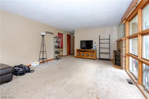 2106 Friar Tuck Circle Wooster OH 44691