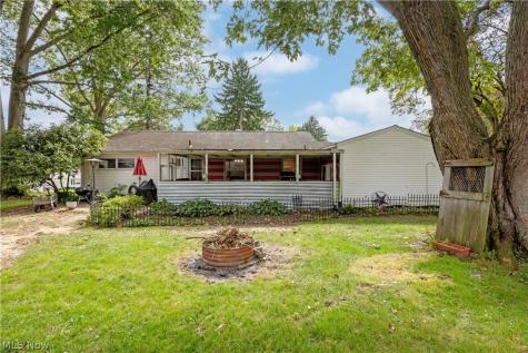 2106 Friar Tuck Circle Wooster OH 44691