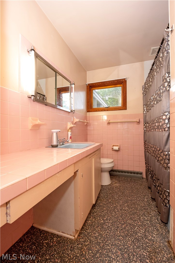 2106 Friar Tuck Circle Wooster OH 44691