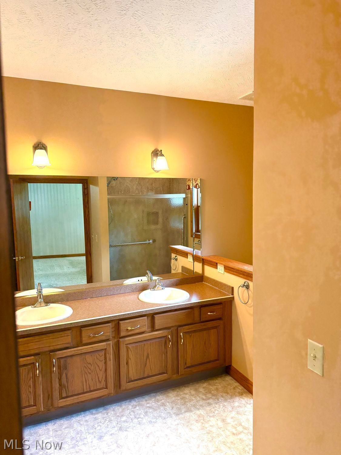 8354 Emerald Glen Court Kirtland OH 44094