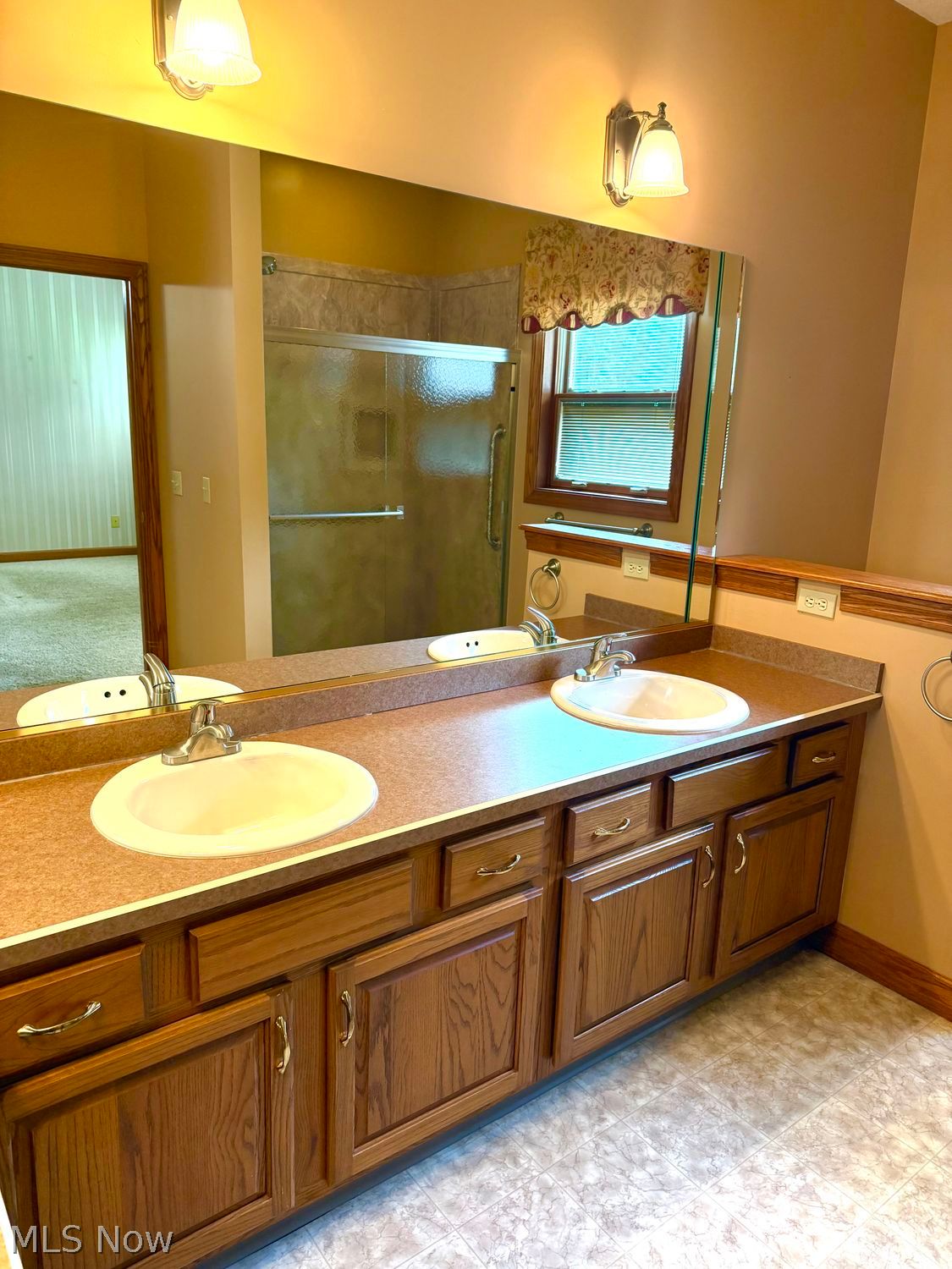 8354 Emerald Glen Court Kirtland OH 44094
