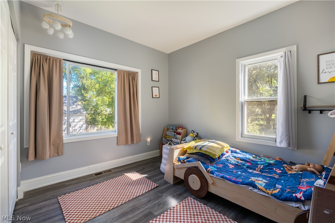 1079 Pitkin Avenue Akron OH 44310