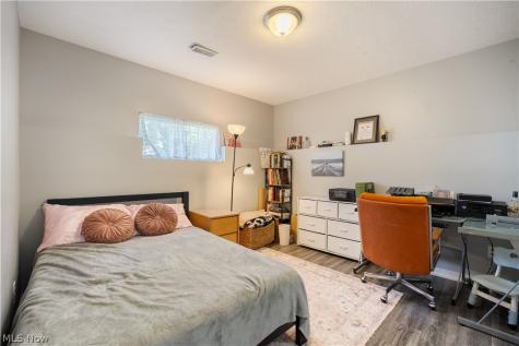 1079 Pitkin Avenue Akron OH 44310