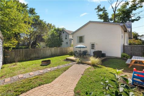1079 Pitkin Avenue Akron OH 44310