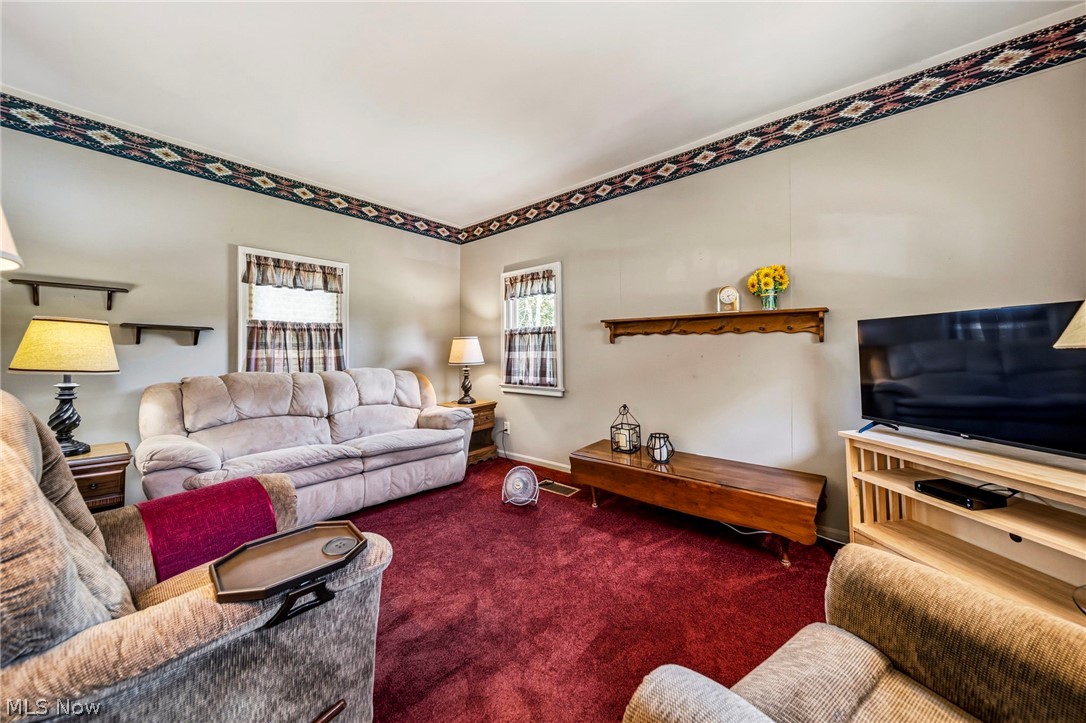 61 Erie Street E Jefferson OH 44047