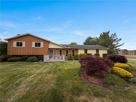 1015 Kingsway Drive Lorain OH 44052