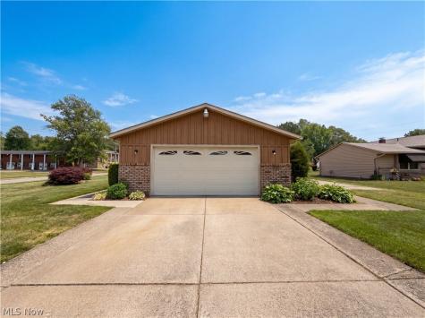 1015 Kingsway Drive Lorain OH 44052