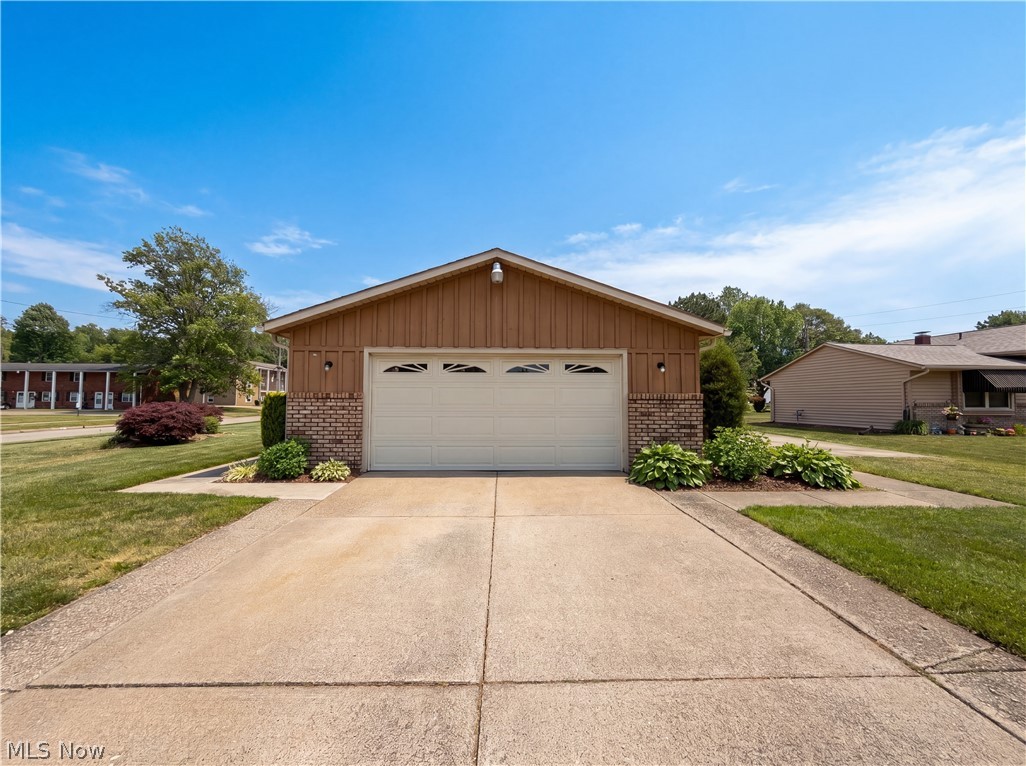1015 Kingsway Drive Lorain OH 44052